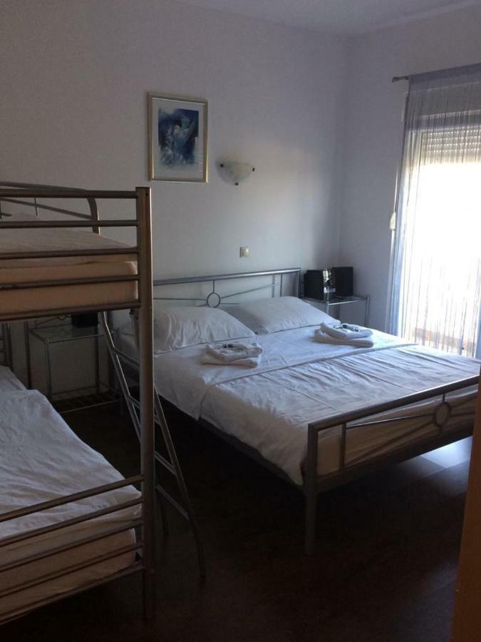 Apartmani Livk Debeljak Exterior photo