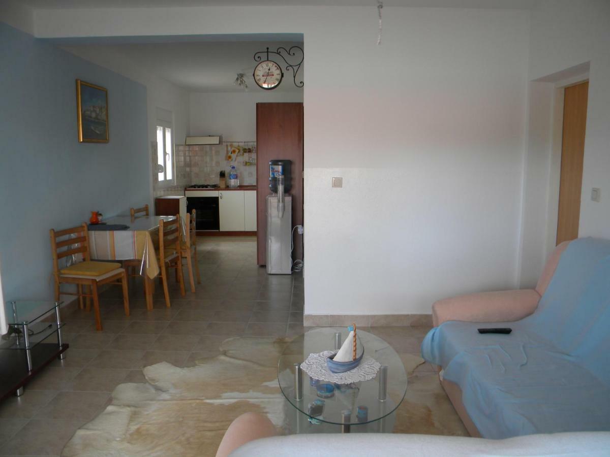 Apartmani Livk Debeljak Exterior photo