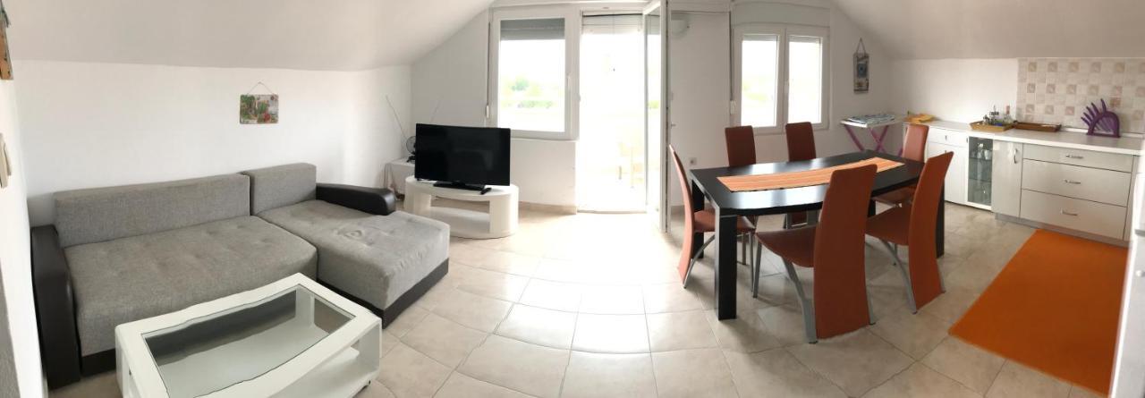 Apartmani Livk Debeljak Exterior photo